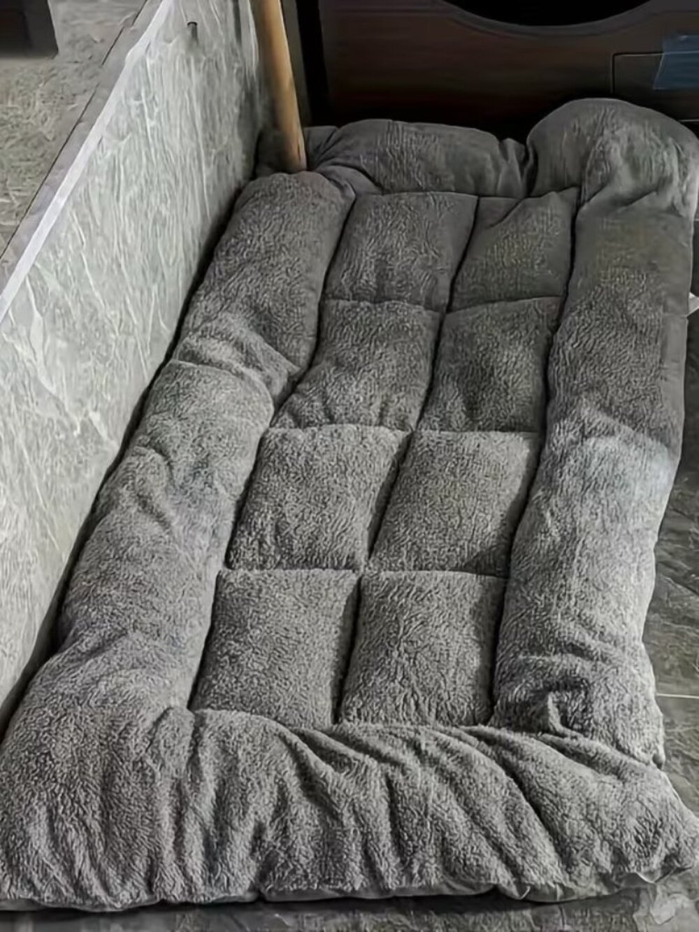 Extra-Large Grey Thick, Super Soft Pet Plush Bed Sofa For Cats and Dogs